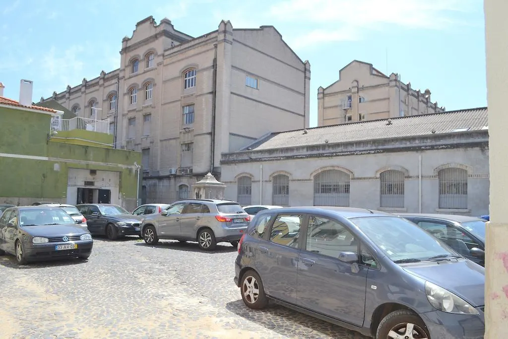 Tp Factory 15, Lisbon Apartment