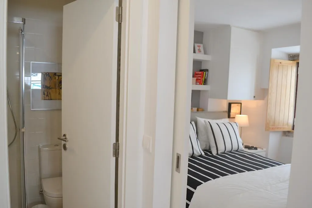 Tp Factory 15, Lisbon Apartment